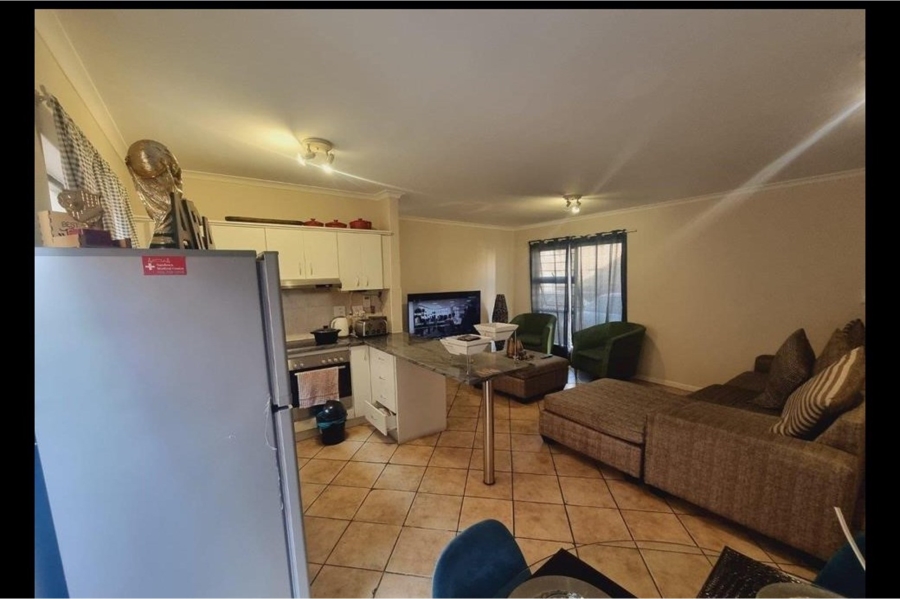 To Let 2 Bedroom Property for Rent in Parklands Western Cape